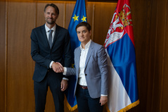 5. avgust 2025. Predsednica Narodne skupštine sa novim šefom Delegacije Evropske unije u Srbiji