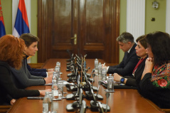17. oktobar 2024. Predsednica Narodne skupštine sa specijalnim predstavnikom generalnog sekretara Ujedinjenih nacija i šeficom UNMIK