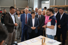 30. jul 2025. Predsednica Narodne skupštine obišla Naučno-tehnološki park u Čačku 
