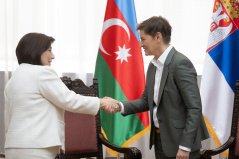 1. септембар 2026. Председница Народне скупштине са председницом Мили Меџлиса Азербејџана (фото © Пеђа Вучковић)