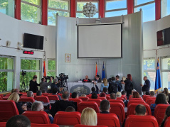 5. мај 2026. Учесници Другог јавног слушања Одбора за правосуђе, државну управу и локалну самоуправу у Нишу 
