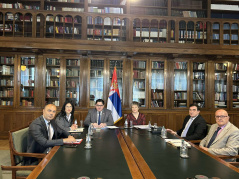 30. april 2026. narodni poslanici parlamentarne većine održali onlajn sastanak sa članovima Venecijanske komisije